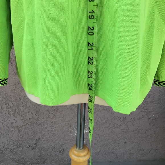 Finity Women Green and Black Cardigan - Picture 6 of 10